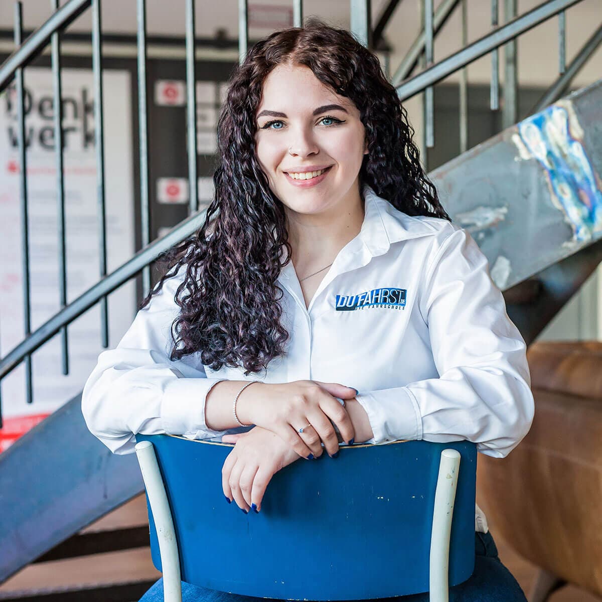 Alexandra, Mitarbeiterin im Büro von DU FÄHRST